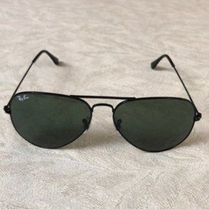 Aviators sunglasses